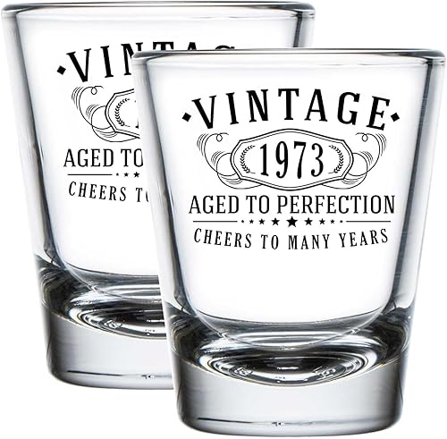 Juego de 2 vasos de chupito impresos vintage de 1973 de 1.75 onzas, regalos de feliz cumpleaños 50 para mujeres y hombres, saludos a los 50 años,