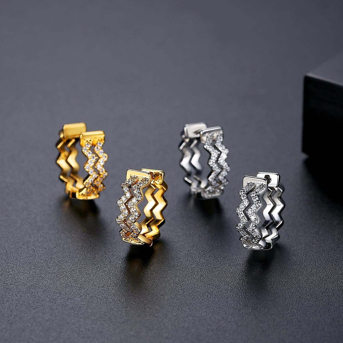 14K Gold Wavy Ear Cuff with Double Row Moissanite, Creative Design for Women - Image 4