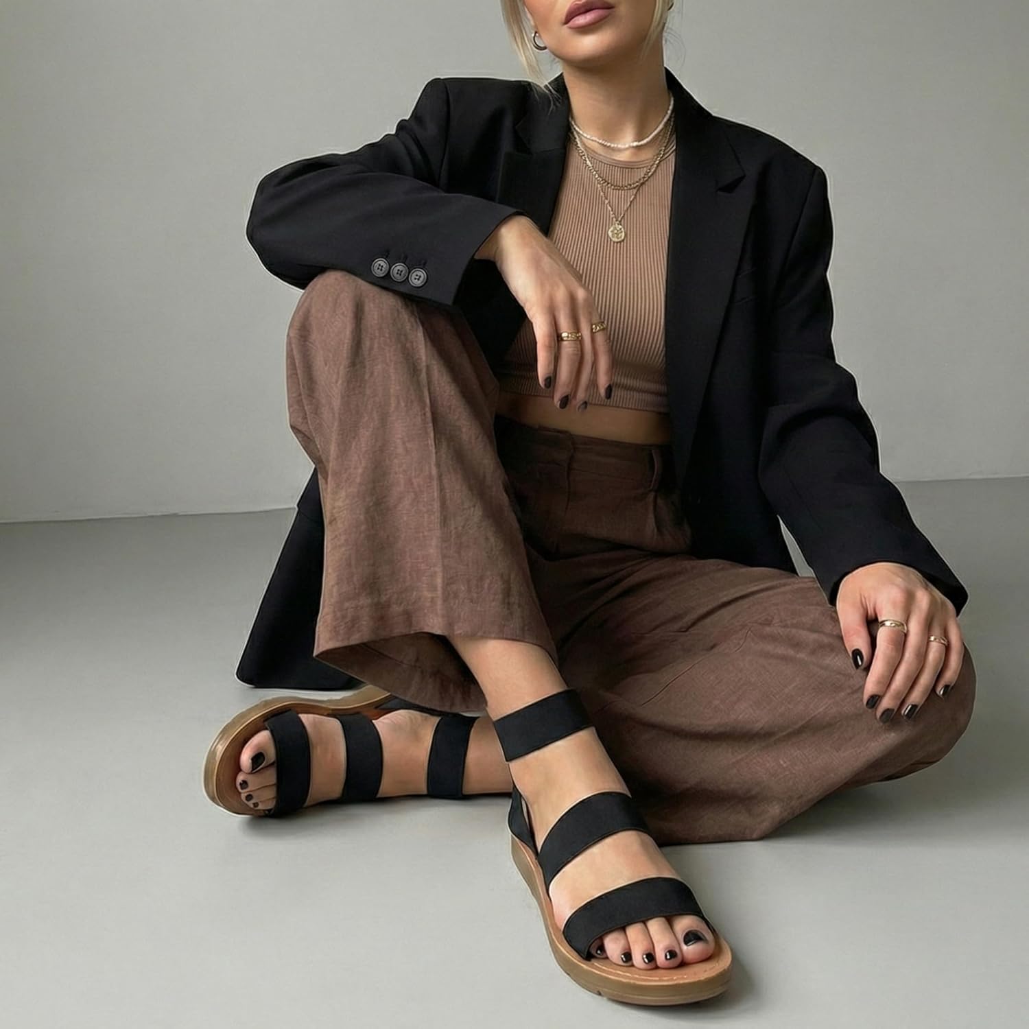 CUSHIONAIRE Women's Indego Stretch Sandal