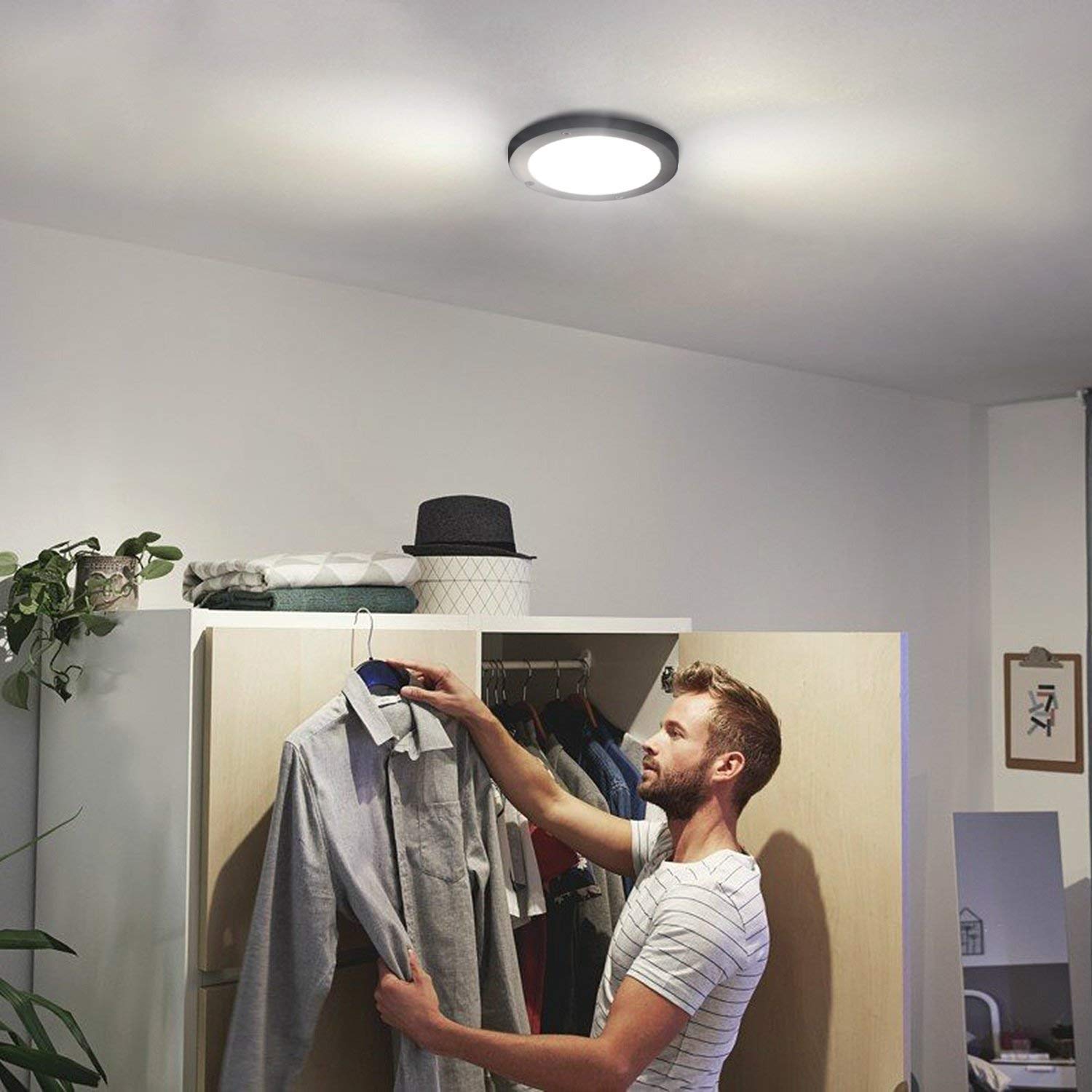 Plafonnier LED 18W Détecteur de Mouvement Infrarouge 1300LM 4000K Blanc Naturel 120° Lampe de Plafond