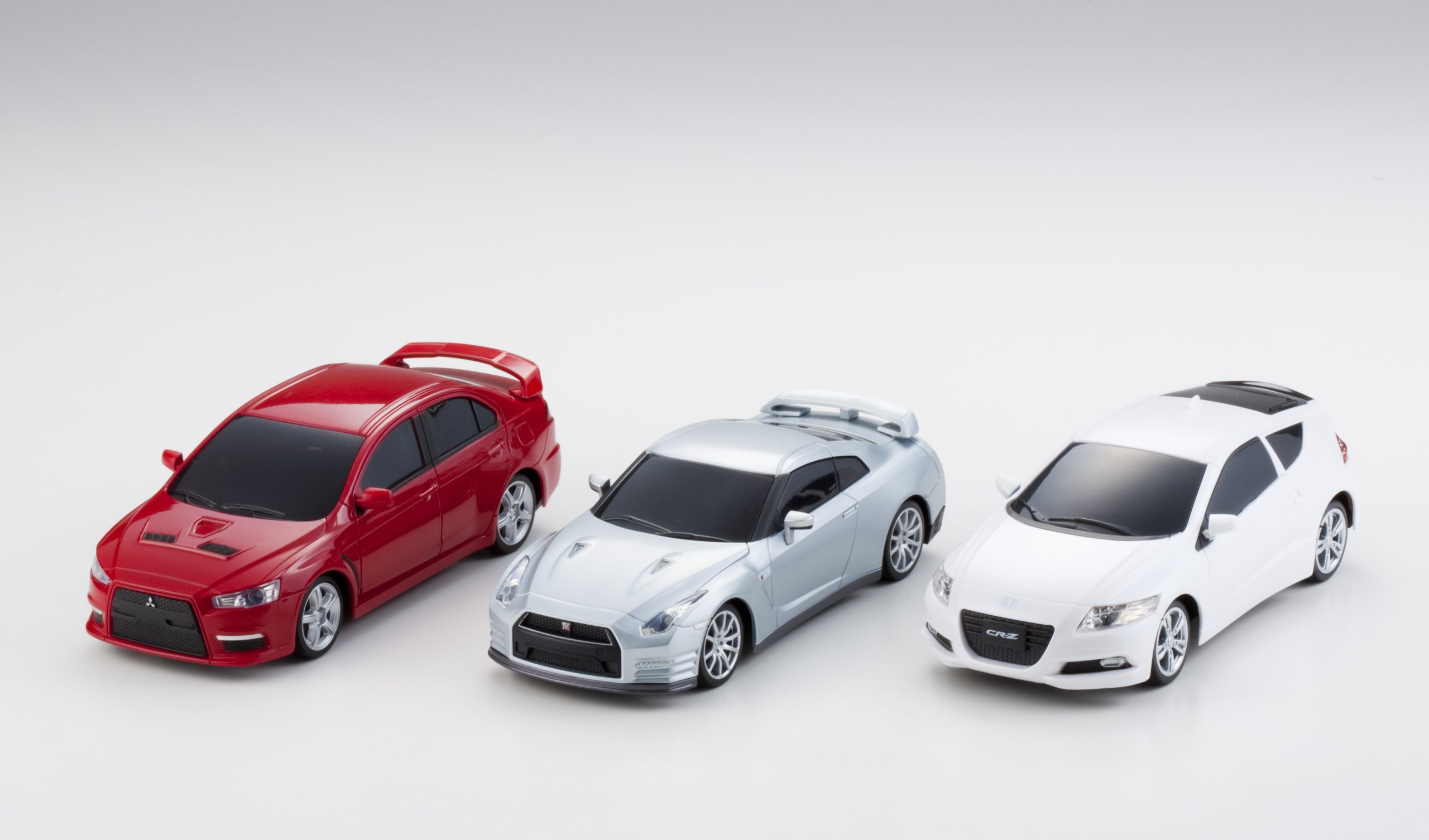 Amazon.co.jp: 1/24 R/C Honda CR-Z ホワイト : おもちゃ