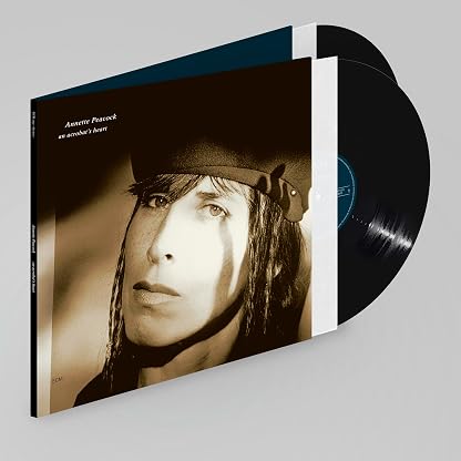 An Acrobat's Heart por Annette Peacock; Cikada String Quartet, capa do álbum