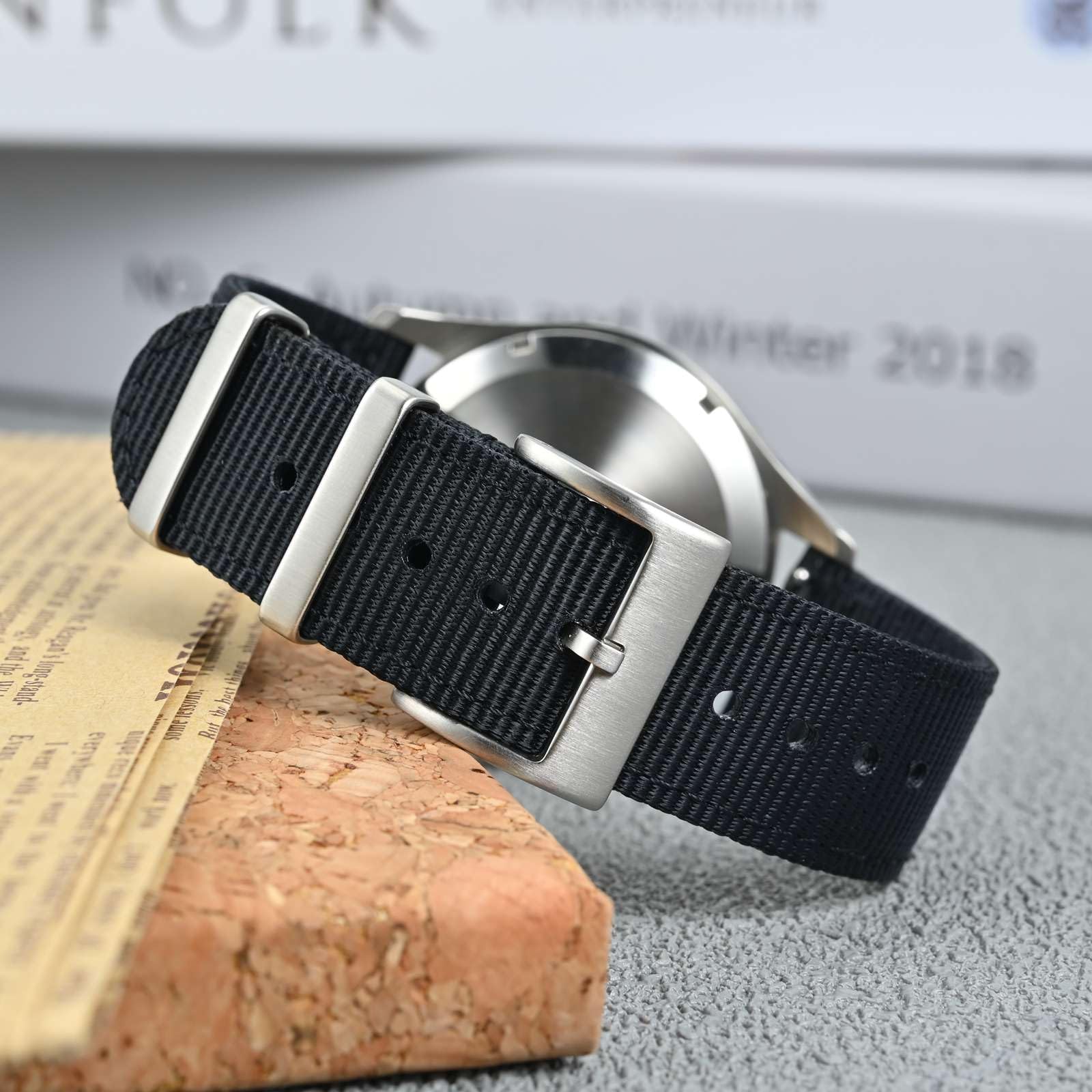 Anbeer Cinturino in nylon a sgancio rapido in due pezzi con passante in metallo, cinturino in nylon intrecciato a doppio strato