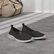 Adelina, Zapatillas Mujer1