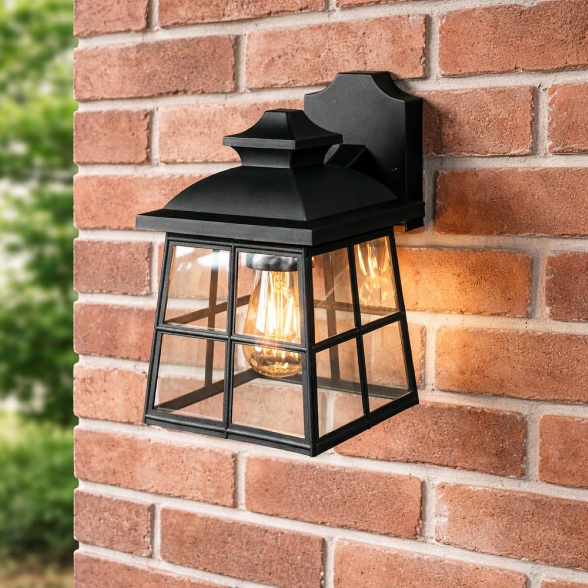 CGC Lighting Henri Black Outdoor Wall Lantern Light - Traditional Style E27 Bulb - IP44 Rated - Polycarbonate Construction