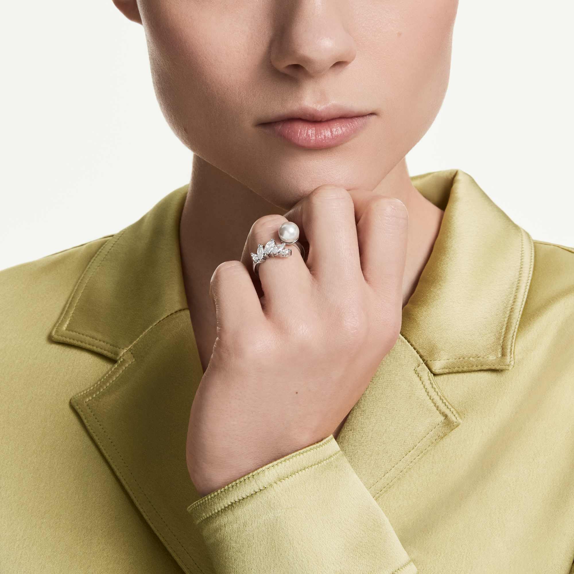 Swarovski Mesmera Kollektion Open Ring, Crystal Pearl, Marquise Cut, Weiß, Rhodiniert