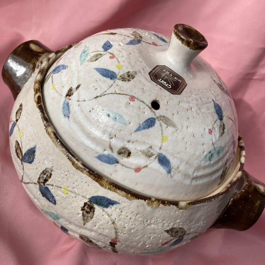 Amazon.co.jp: 萬古焼 利行窯 昭和レトロ 豪華 土鍋 : ホーム＆キッチン