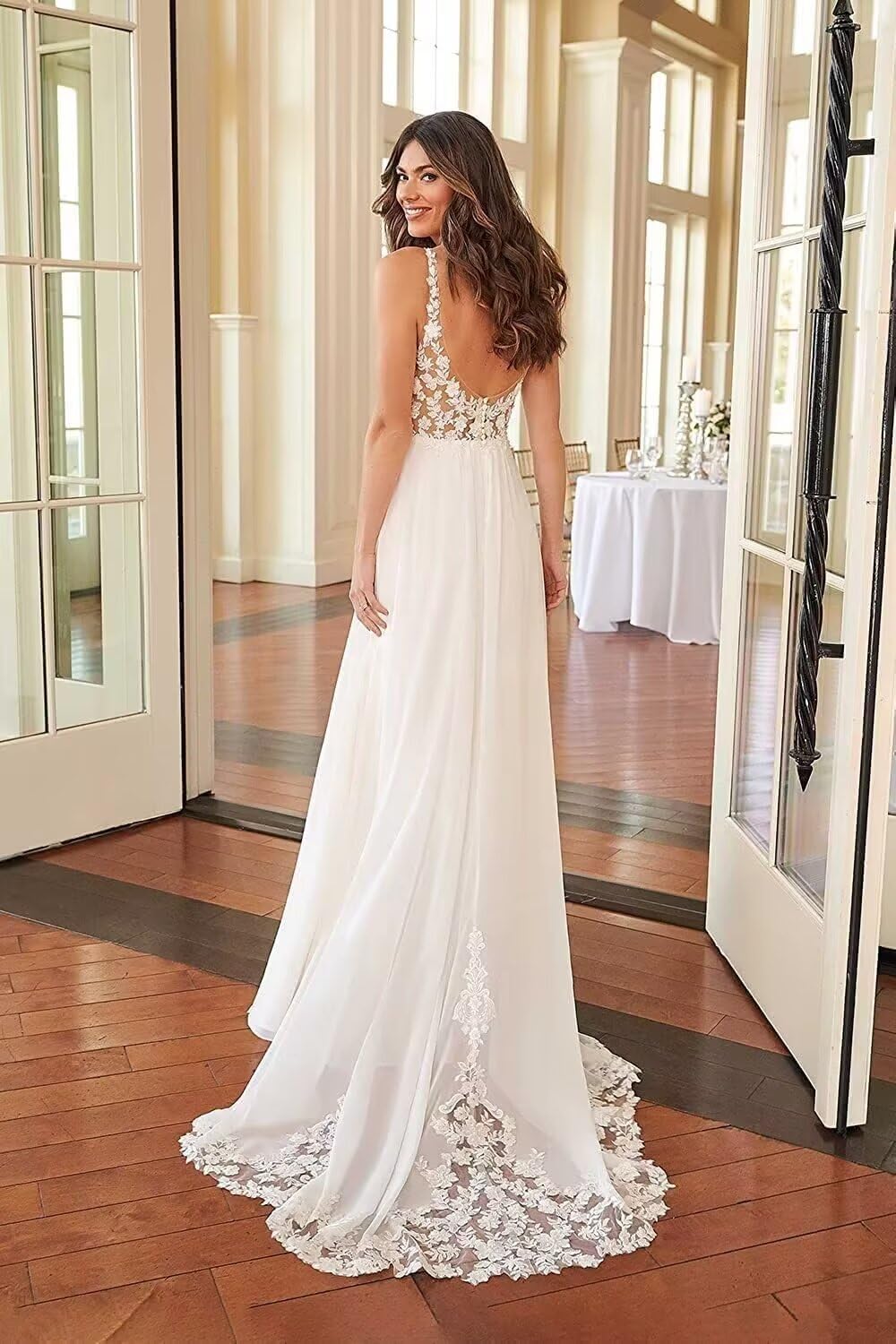 Femmes Dentelle Appliques Robe de mariée Robes de mariée à manches longues Col en V Bureau civil Mode de mariée Robes de mariée
