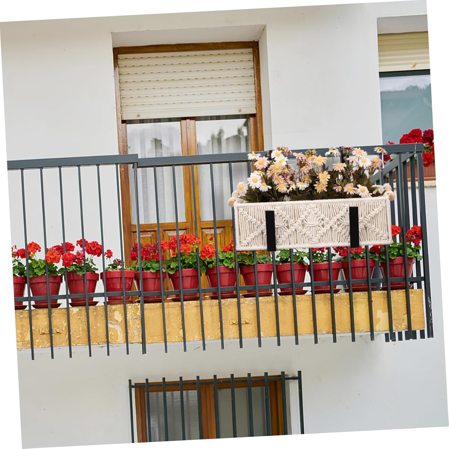 2pcs Flower Box Brackets for Railings Adjustable Planter Hangers for Use
