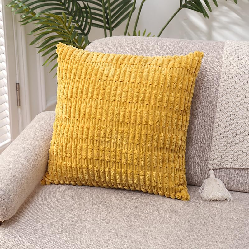 Coussin décoratif 10 chaleureux pour vos soirées lecture au salon