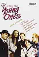 (未使用･未開封品)　Young Ones - Series 1 and 2 [Import anglais] sdt40b8 The Young Ones : Series 1-2 (Box Set, DVD, 1982) for sale