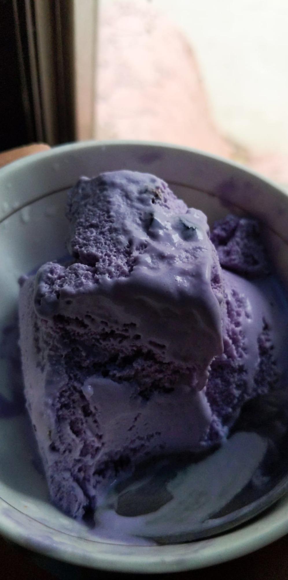 Kwality Wall's Party Pack, Black Currant, 700ml Amazon.in Grocery