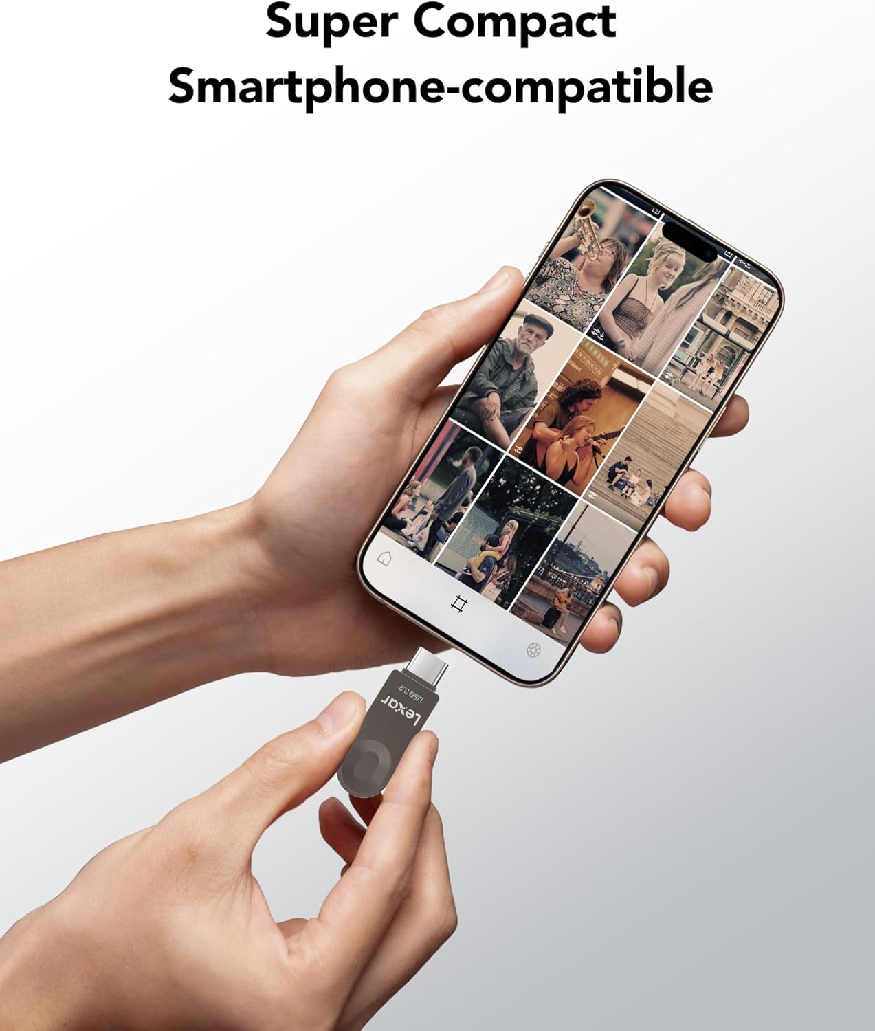 Lexar E32C connected to a smartphone