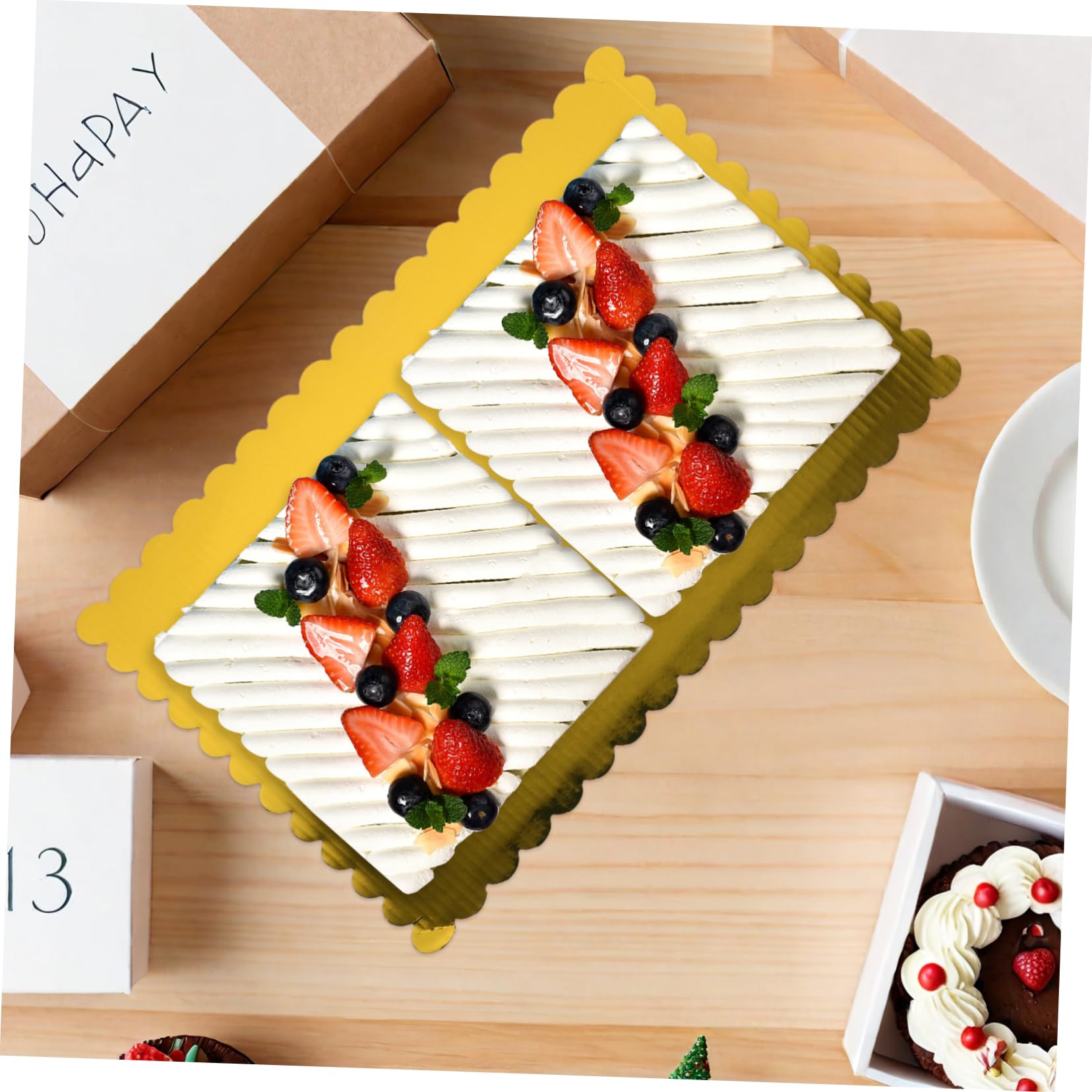 Hemobllo 20pièces Plates De Fond De Gâteau Carton Ondulé Bords Ondulés Lot de Supports De pour Pâtisseries Cafés Et Desserts De Fête