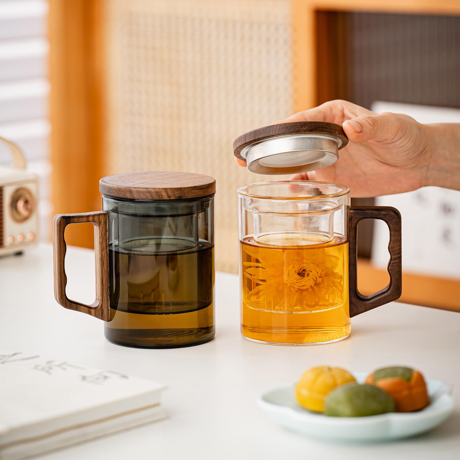 Taza de té de vidrio con infusor y tapa, 400 ml, tazas de té de vidrio de borosilicato para té de hojas sueltas, taza de té con mango de madera, regalo ideal