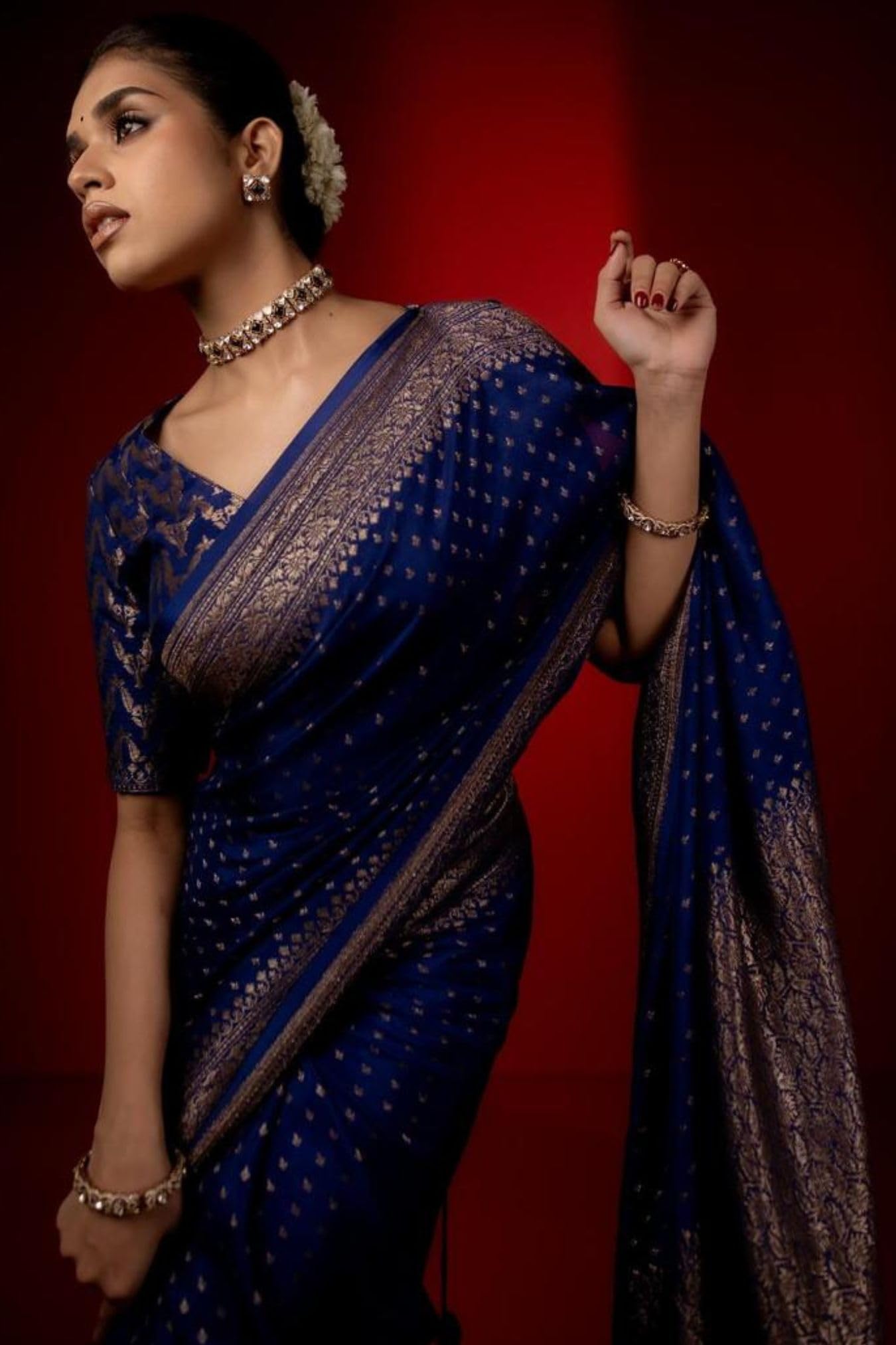 SGF11 Women's Kanjivaram Soft Silk Handloom Saree Golden Zari With Blouse Piece product image 6