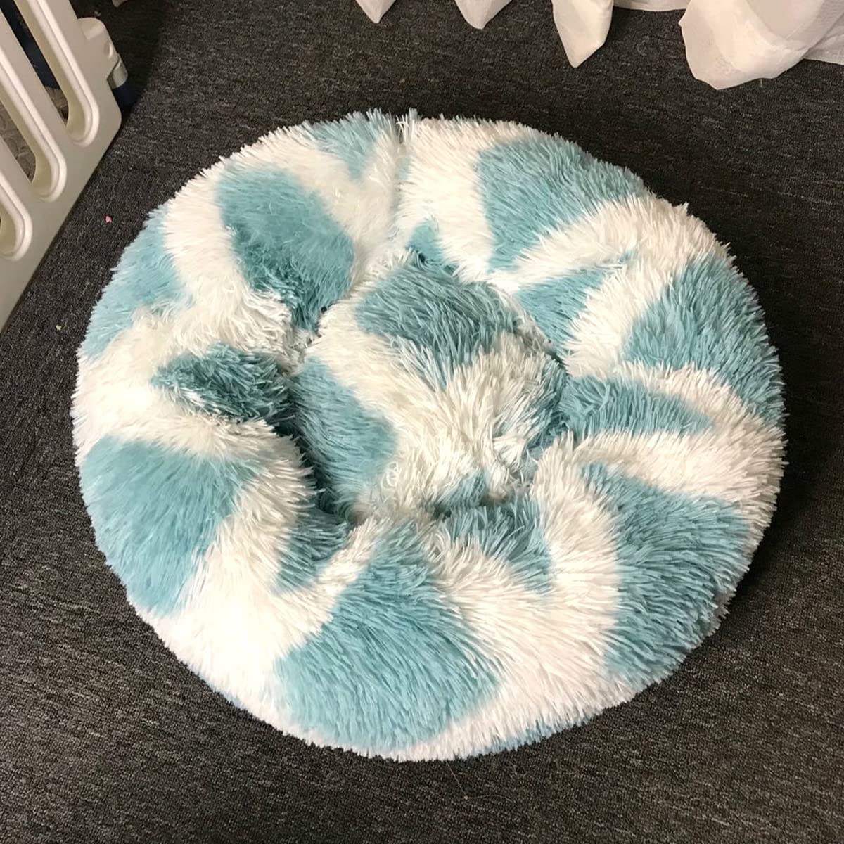 Calming Dog Bed Cat Bed, Washable Round Dog Bed Anti-Slip Fluffy Faux Plush Donut Cuddler Cat Bed for Small Medium Large Dogs - Waterproof Bottom diameter39in