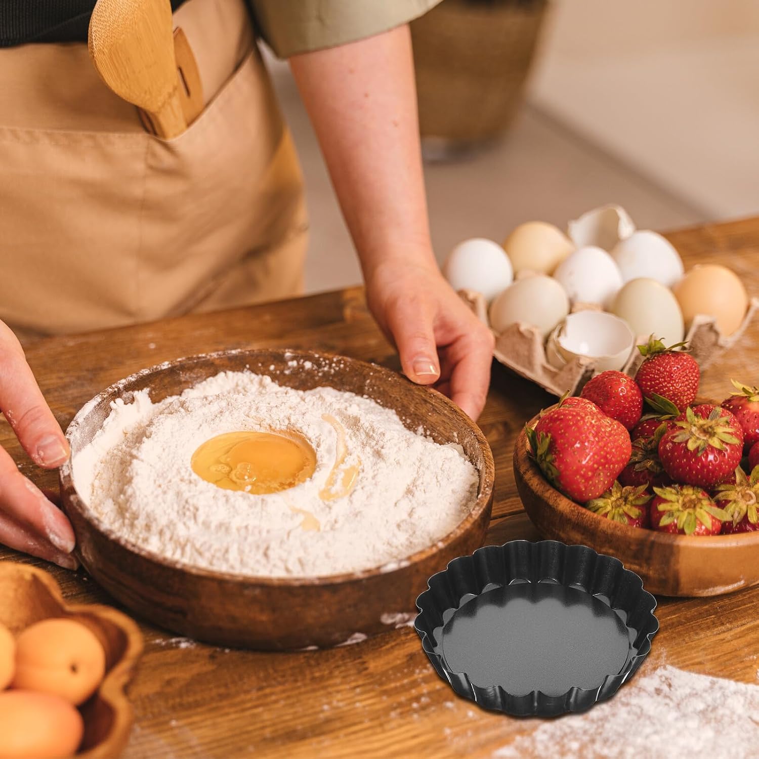 Cabilock 8pcs Mini Tart Pan with Removable Bottom Non-stick Carbon Steel Baking Mold for Egg Tarts Pies Cheesecakes Cupcakes Heat Resistant Bakeware for Home Bakery Restaurant Use