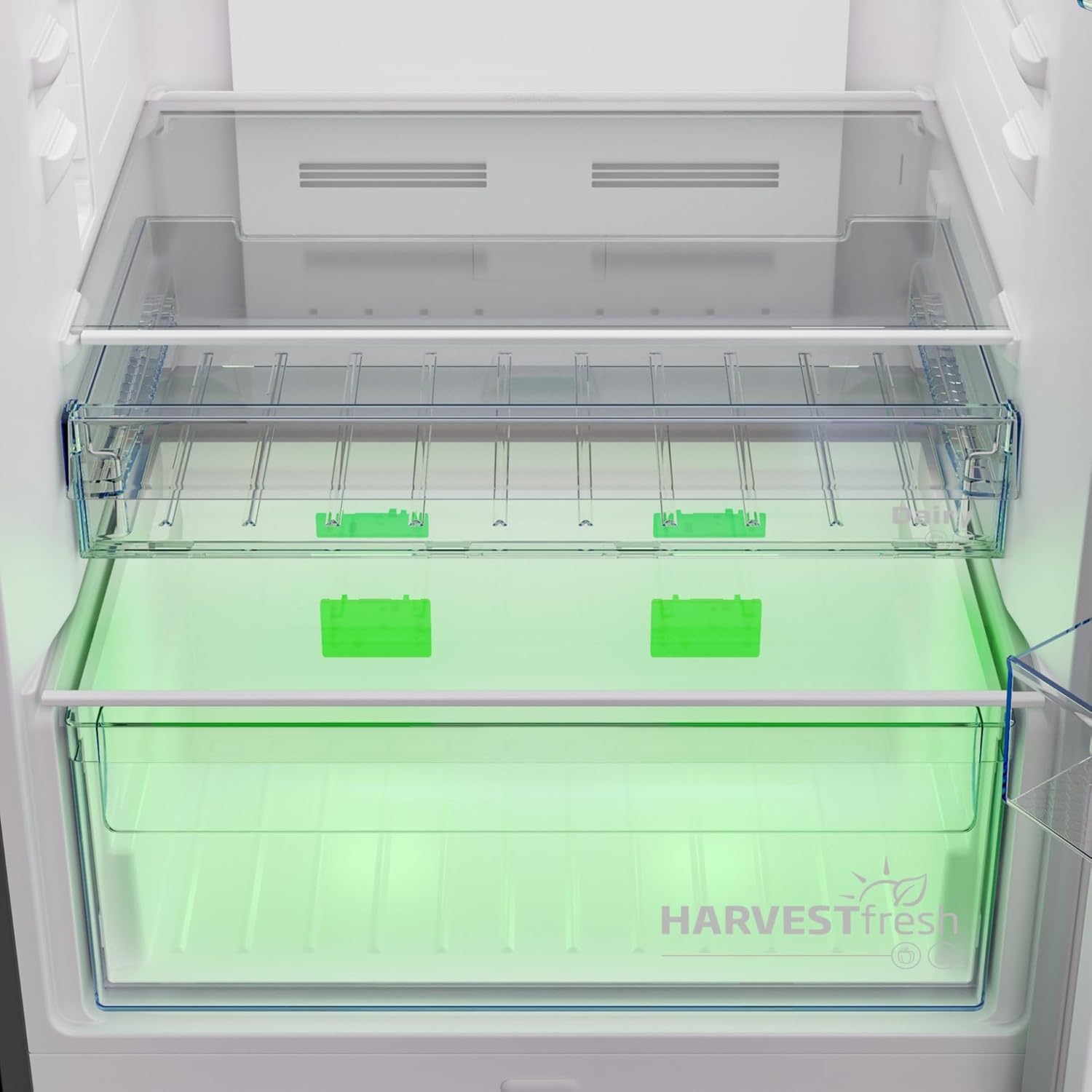 Zbliżenie na szufladę HarvestFresh w lodówce Beko