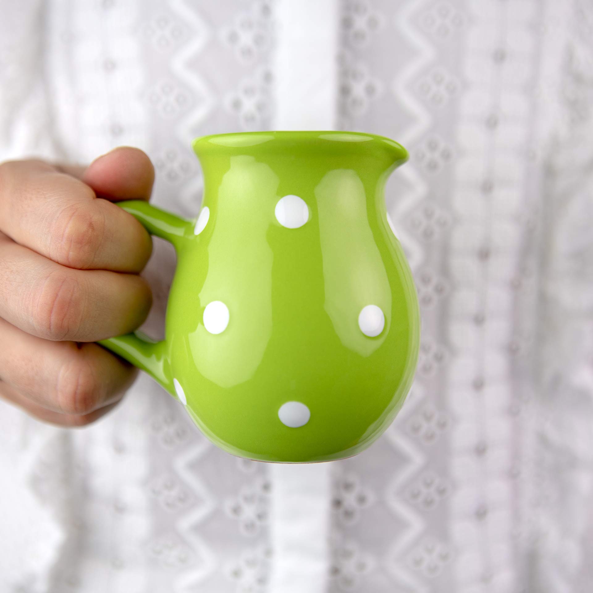 City to Cottage® Bricco del Latte Piccolo da 150ml | Lattiera in Fantasia a Pois Verde Lime e Bianco| Realizzato e Dipinto a Mano in Ceramica