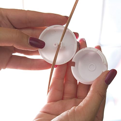 Miniatura 4 de Dreambaby Cuerda ciega enrollada  Envolturas de seguridad para colgar cuerdas de cortina de ventana  Modelo L131 (2 unidades)