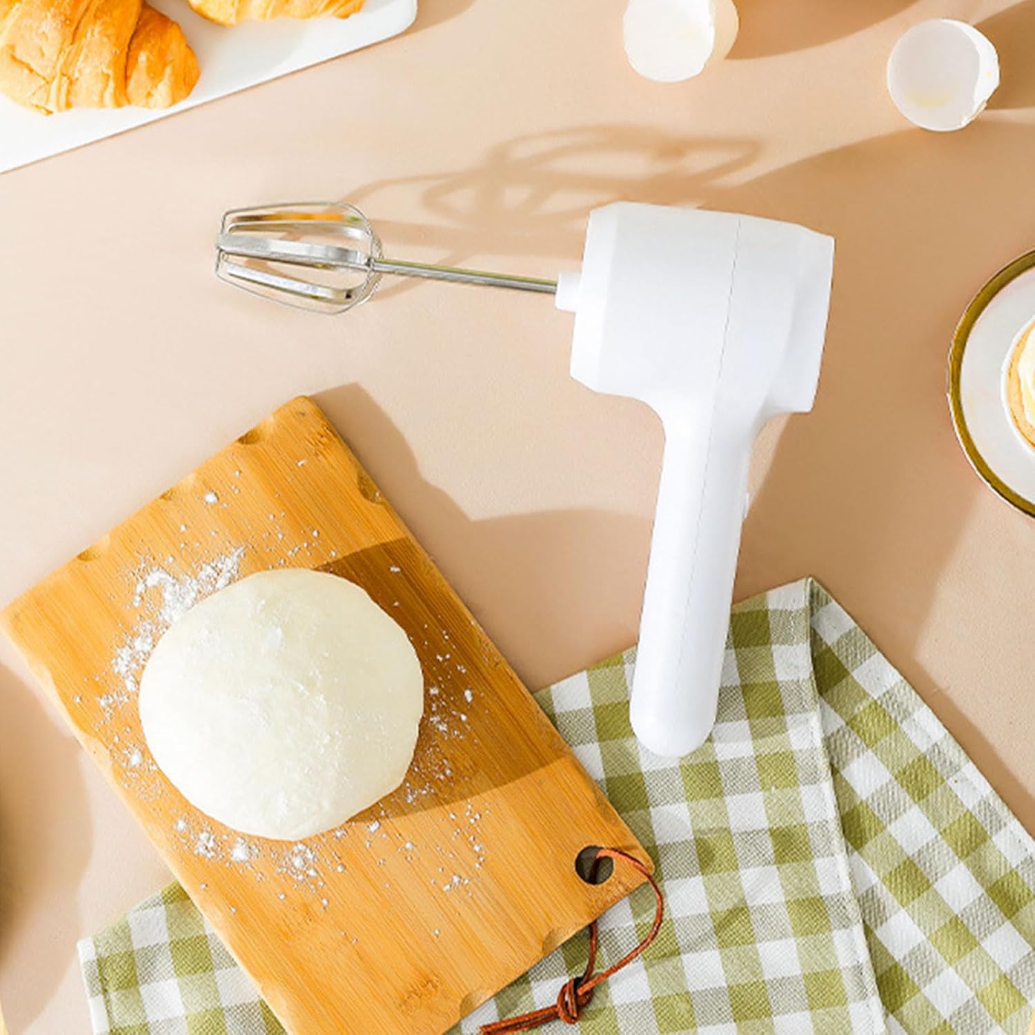 ordinarYone Powerful 18000 Handheld Electric with Interchangeable Beaters Large 1200ml Capacity for Efficient Baking Tasks