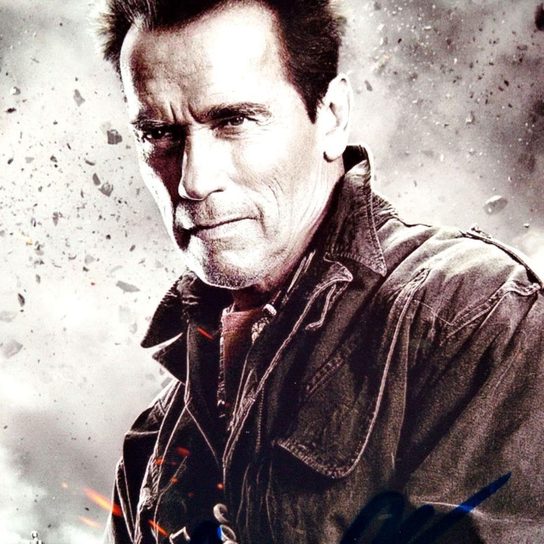 Amazon.co.jp: アーノルド シュワルツェネッガー直筆サイン入り2L  