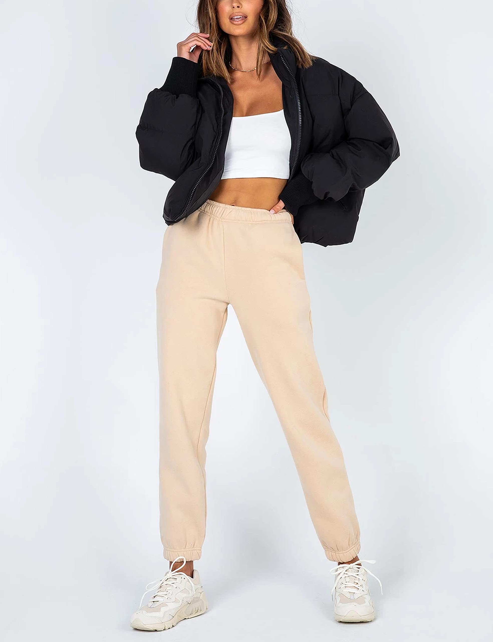 Lianlive Womens Cropped Puffer Jacket Oversized Black Short Puffy Winter Coat