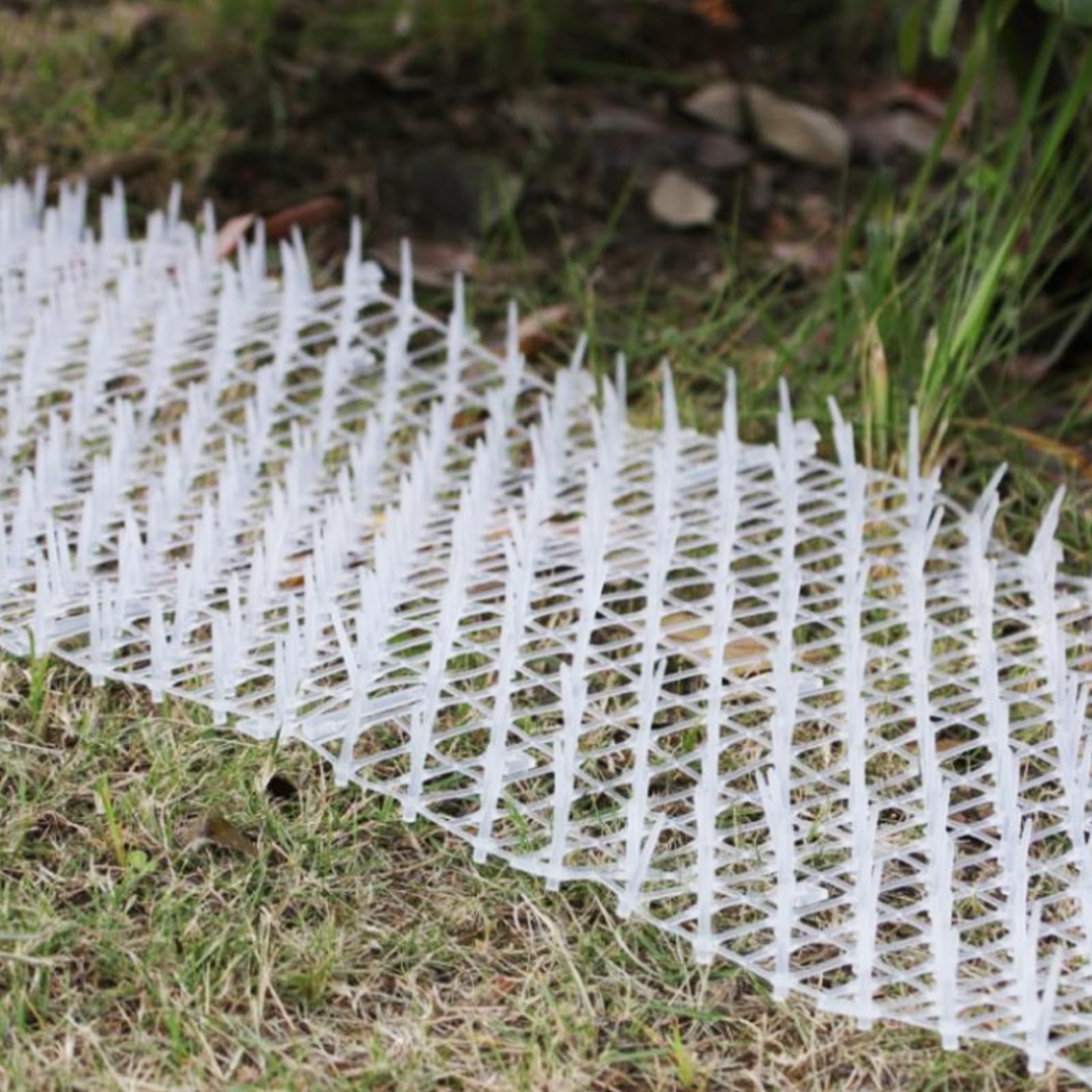 JMIATRY Pinchos Anti Gatos 30x400cm, Repelente Gatos, Alfombrilla Anti Gatos para Interior Exterior Césped Jardín Protección de Plantas