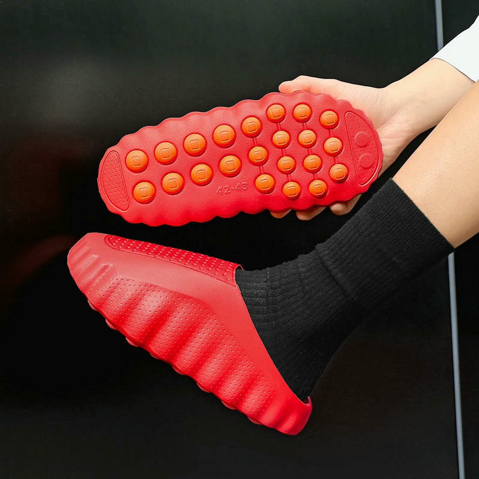 WANGSHUO Ciabatte Estive Diapositive Eva di Massaggio Unisex, Sandali Anti-Scivolo della Sola Spessa Ondulata Perforata per La Doccia Sportiva Spiaggia Coppia-red-38-39