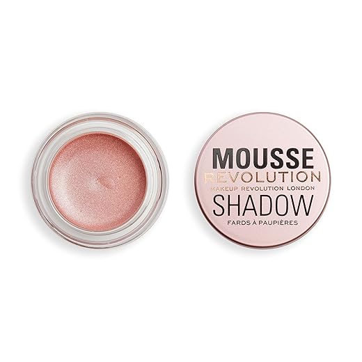 Makeup Revolution Mousse Shadow Light Gold, Color Cremoso para Mejillas y Ojos, Fórmula Batida, Ligera, Crema en Polvo, 4g