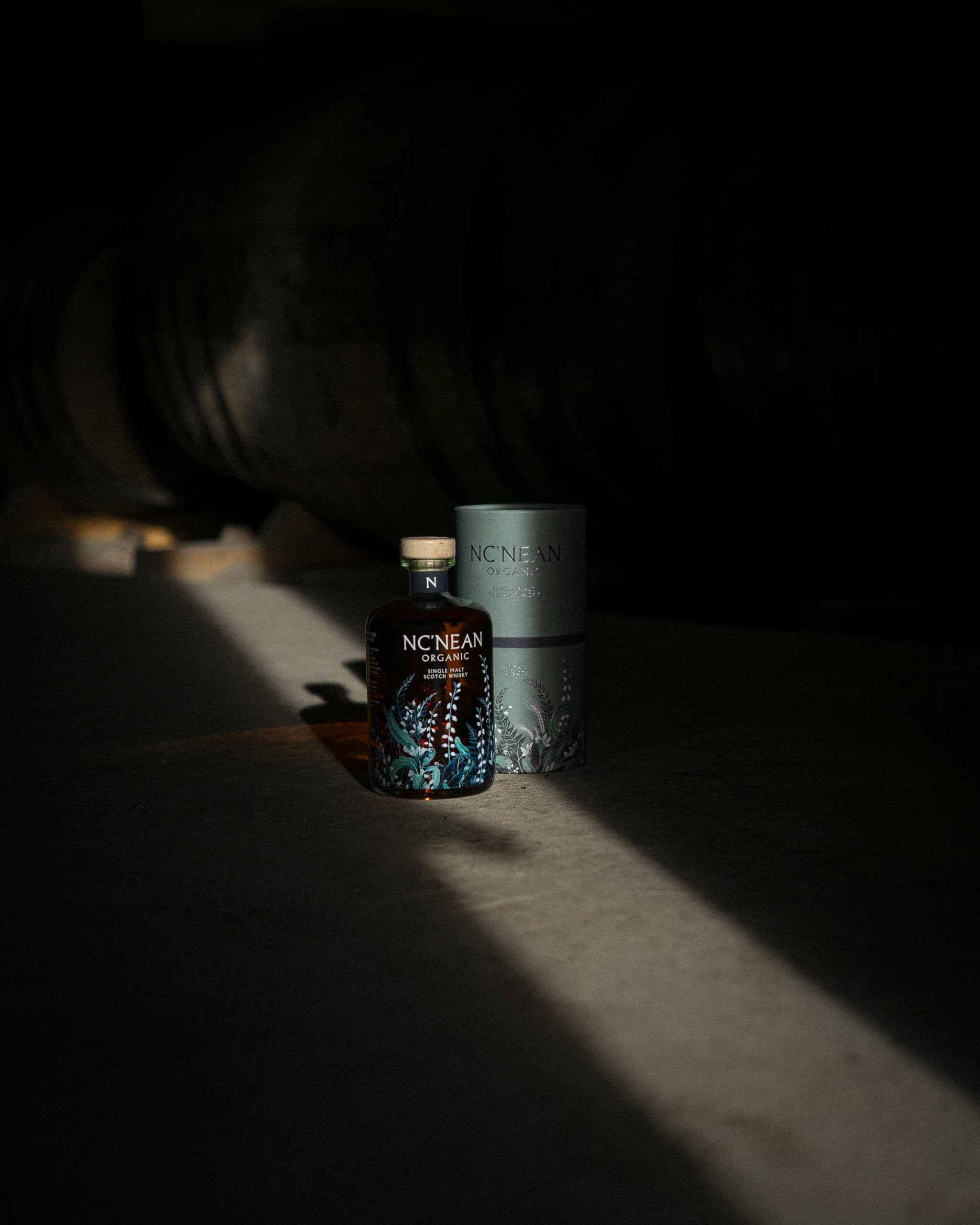 Nc'nean | Organic Single Malt Whisky | Cask Strength | Noten von reife Früchte | 59,6% vol. | 700ml