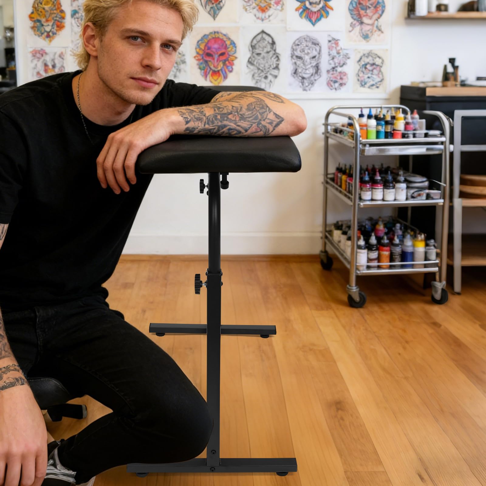 Tattoo Armlehne, Armlehnenhalterung Beauty Salon verstellbar 340° drehbar, Maniküre Armauflage mit gepolsterter PVC-Polsterung, stabile Friseur Armlehne bis 80kg, höhenverstellbar 67-100cm, Schwarz