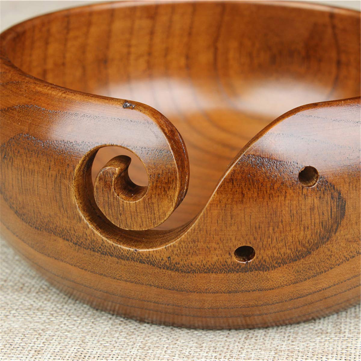 Joyeee 1 Stks Houten Garen Kom met Deksel, Gemaakt Houten Weven Draad Boog Met Gesneden Gaten, Premium Breien Opslag Accessoires & Benodigdheden, Handgemaakte Ronde Garen Ball Bowl Bruin Doos, 16 CM