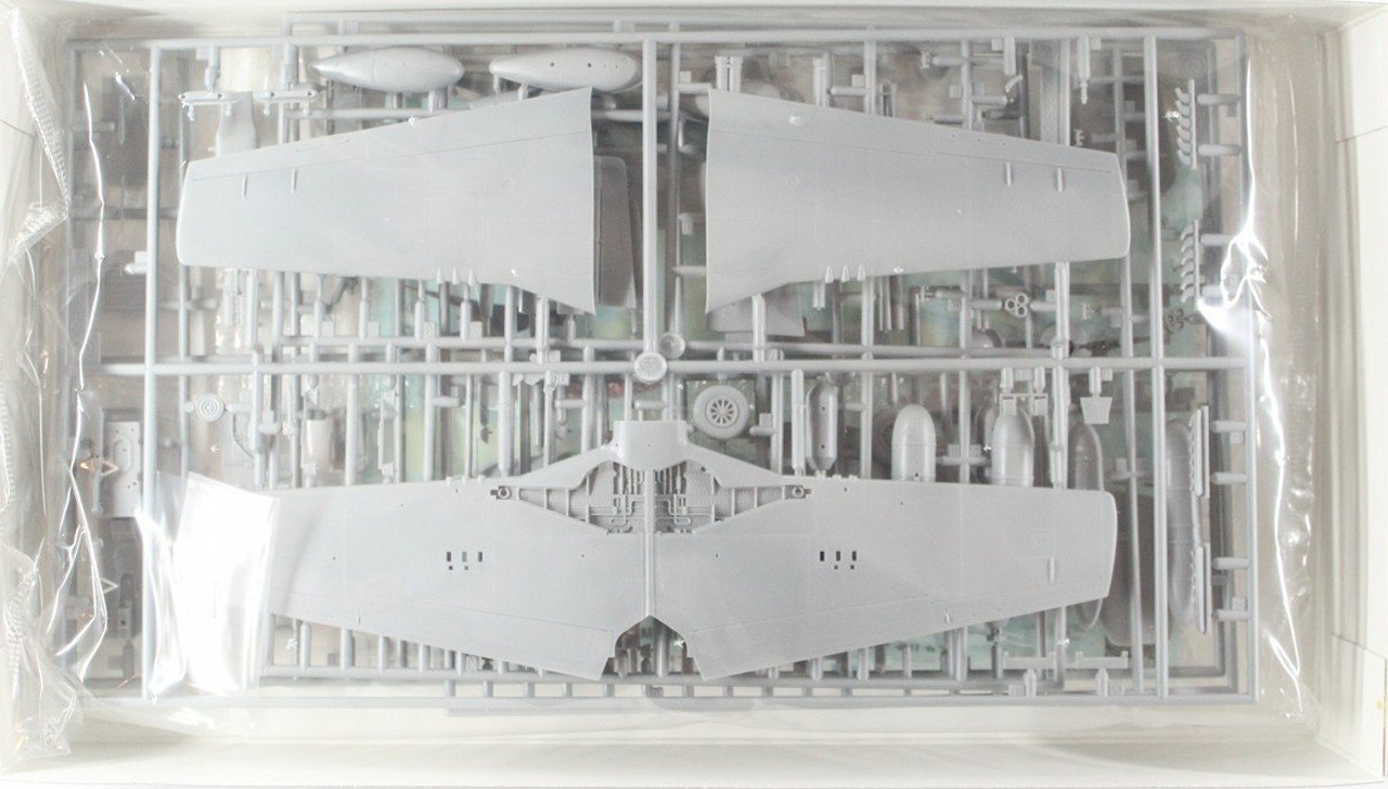 Amazon | 1/48 P-51D ムスタング 'ミス アメリカ' | プラモデル 通販