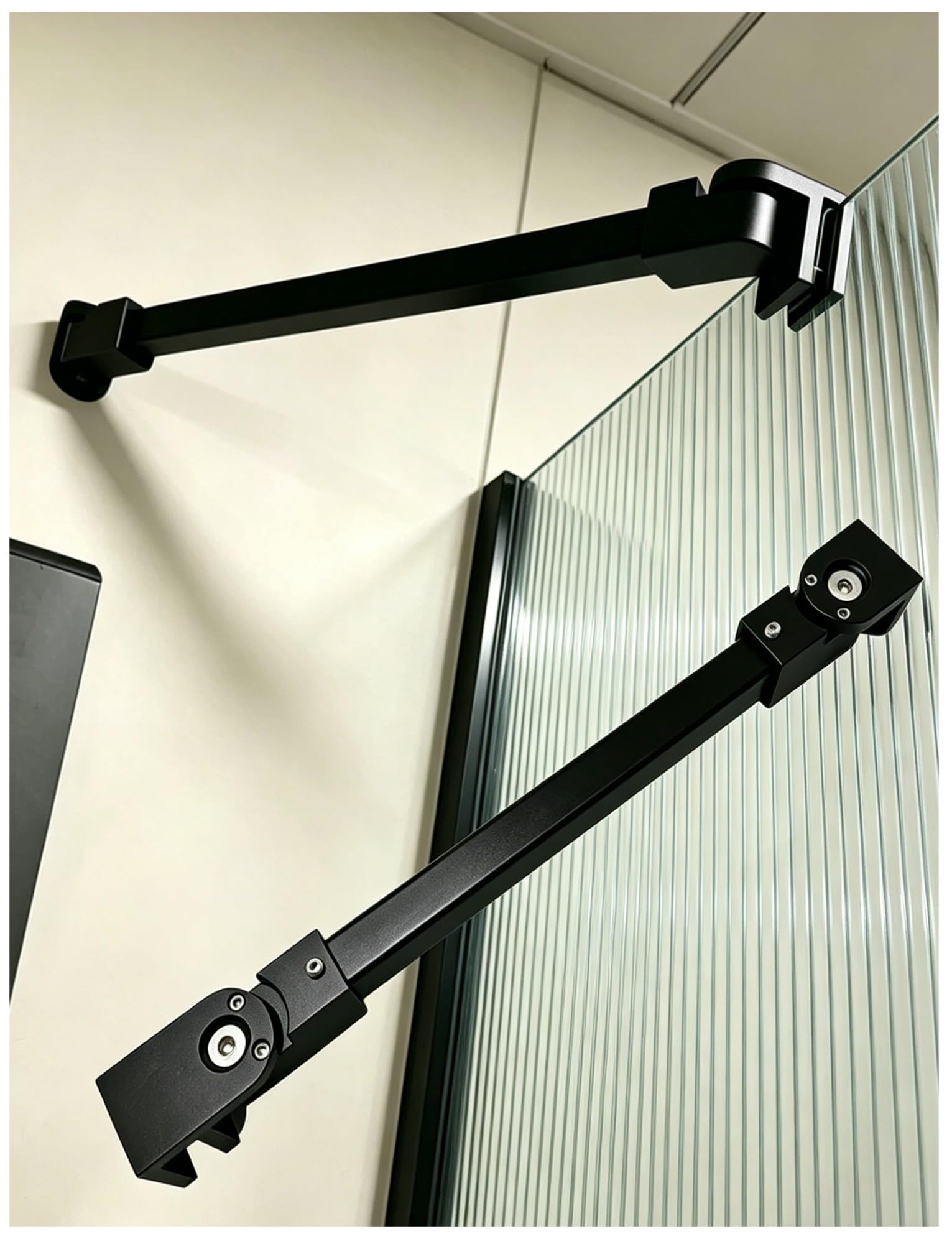 Regulowany czarny drążek do drzwi prysznicowych ze stali nierdzewnej 44 cale (112 cm) drążek do bezpiecznej instalacji, idealny do renowacji i modernizacji łazienki