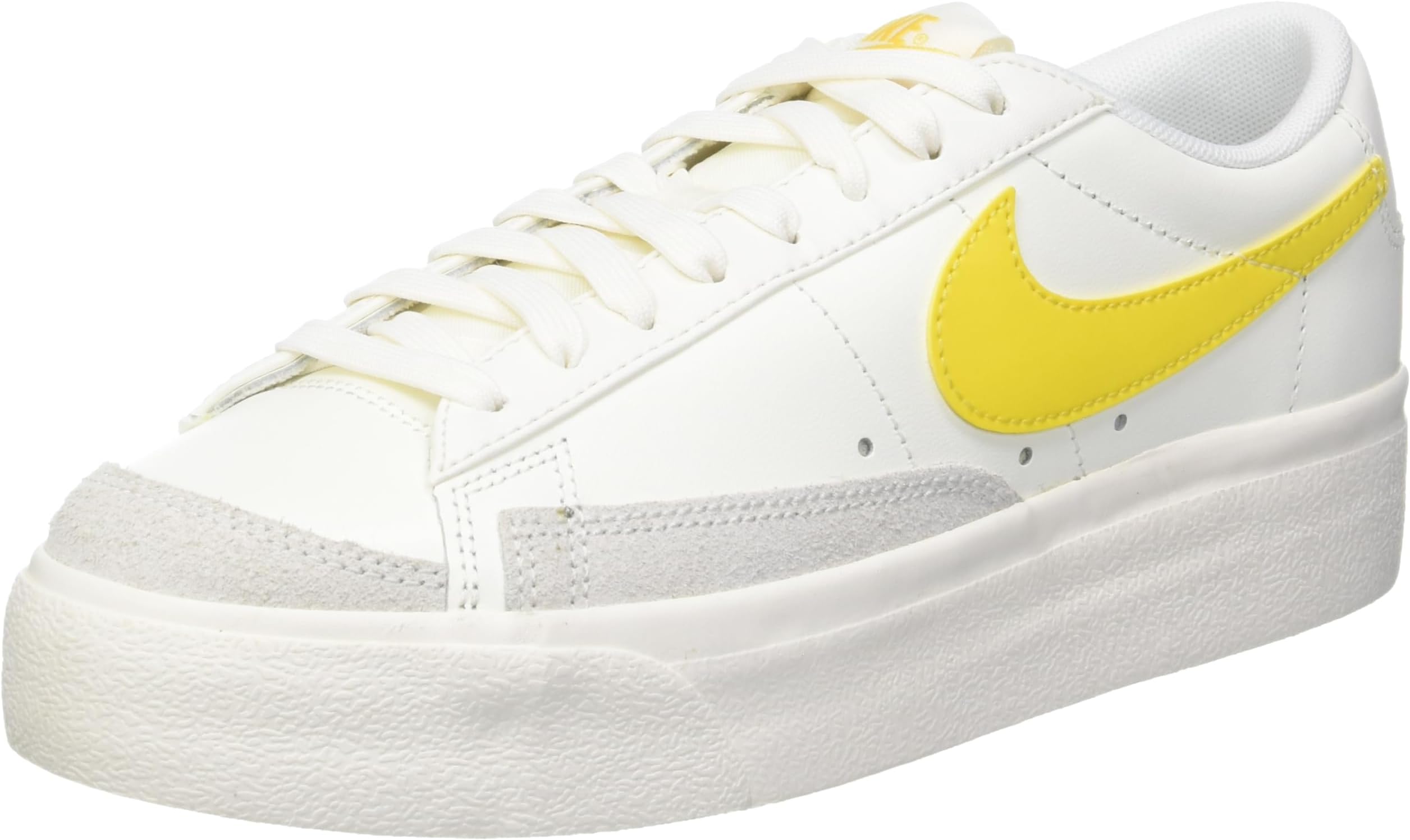 womens nike blazer low