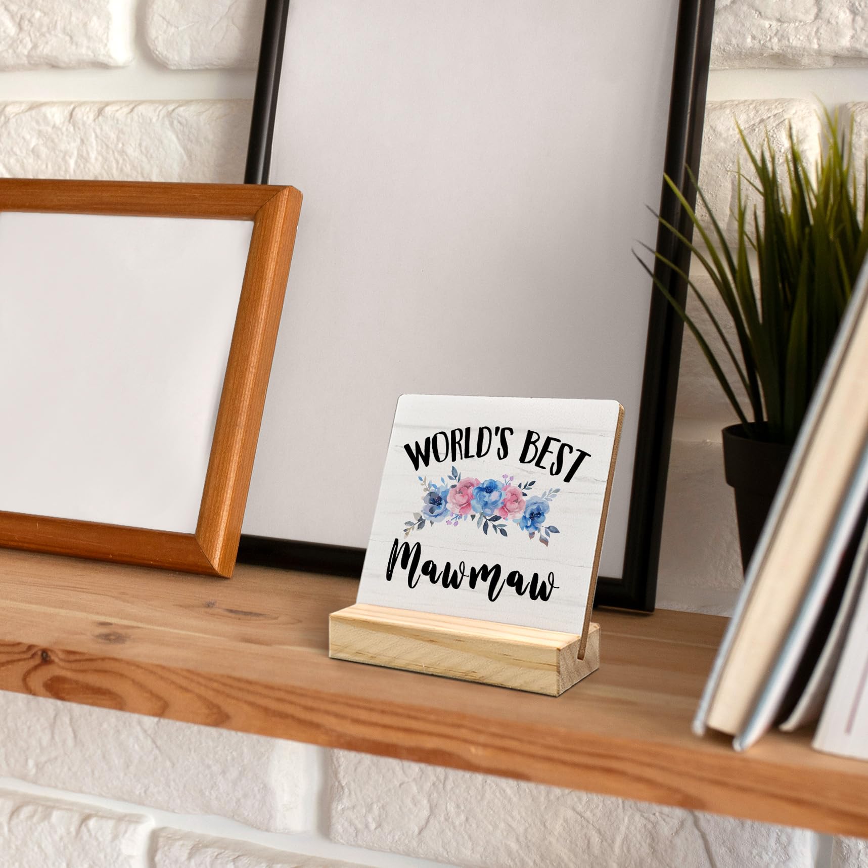 Mawmaw Gifts Desk Decor, Mawmaw Christmas Gifts for Grandma Nana Gigi Gift from Grandkids Grandchildren Wood Plaque, World's Best MawmawWooden Plaque Sign with Wood Stand for Home Office