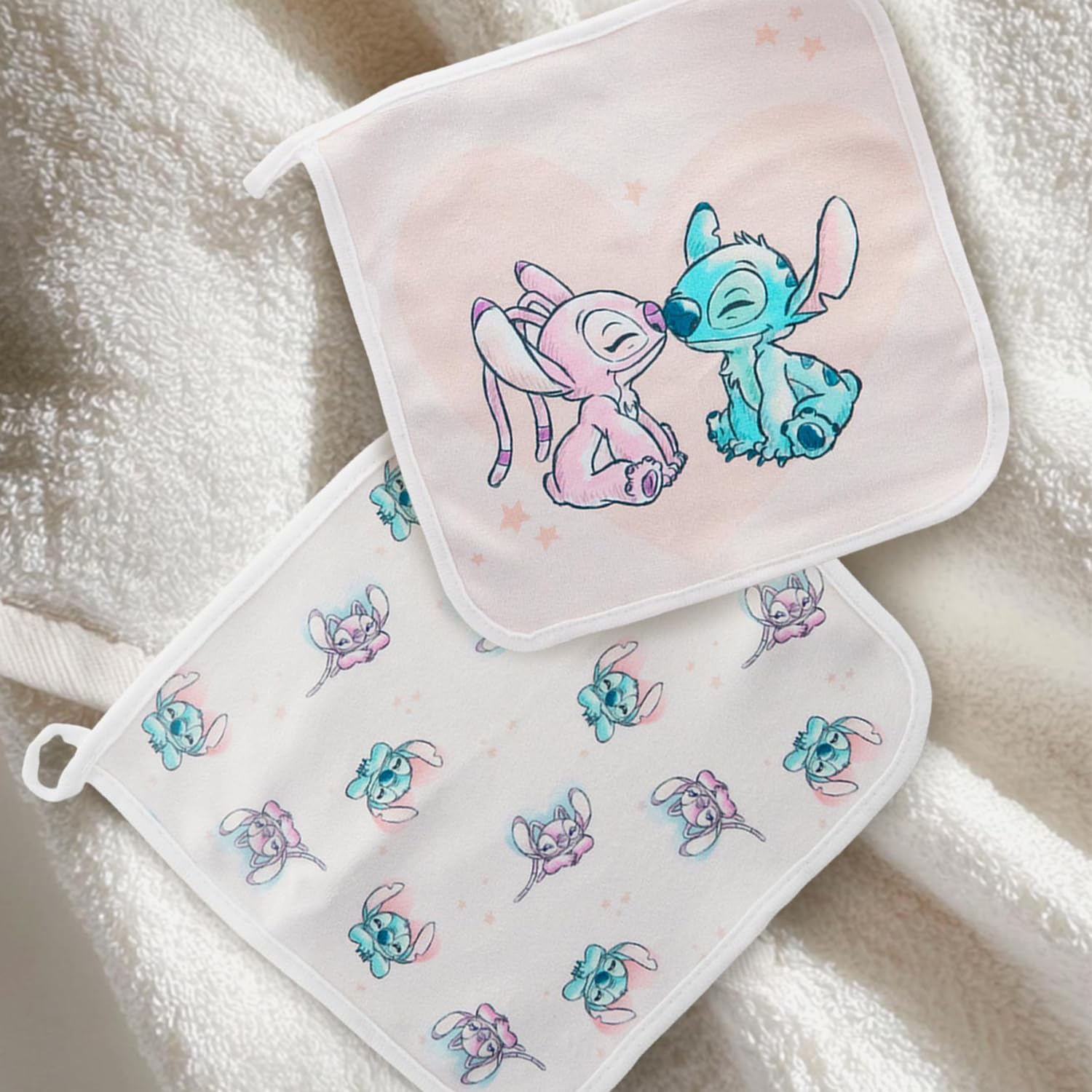 Disney Baby Panno Lavabile Stitch – Set 4 salviette ultra morbide – Per corpo, mani e viso – Lavabili a 40 °C, riutilizzabili e multiuso – Prodotto ufficiale.