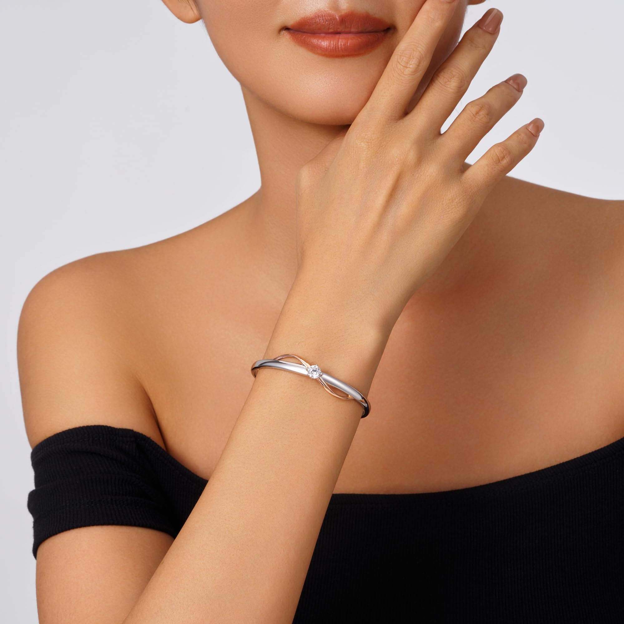Pulsera Brazalete Abierto de Mujer Bañado en Oro 18K Circonita Joyería para Mujer Novia Madre Hija Esposa Hermana Regalo de Cumpleaños Aniversario San Valentín Navidad