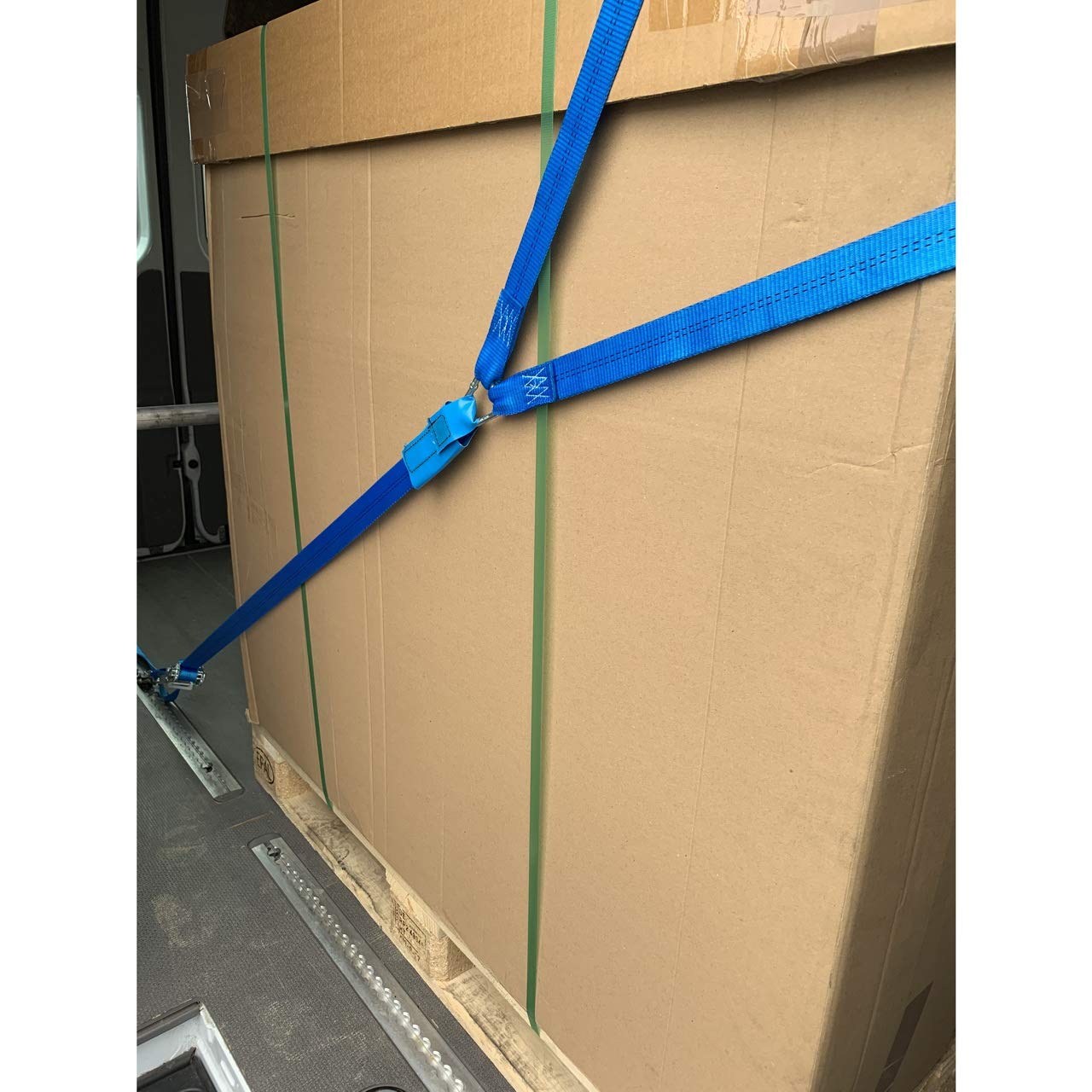 Kopflashing-Netz, 35 mm, 1000 daN, Breite 0,80/1,20 m, inkl. Ratschen Formschluss im Transporter bei Ladungssicherung