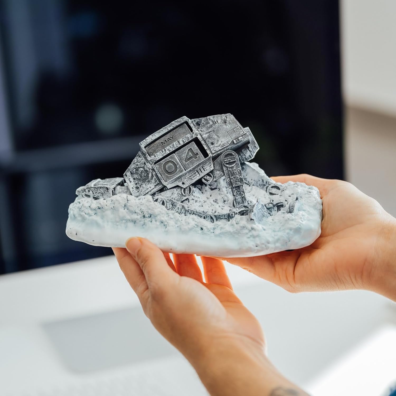 Grupo Erik - Star Wars AT-AT Perpetual Calendar | Figure Calendar, 3D Calendar, Calendar for Child, Geek Gifts