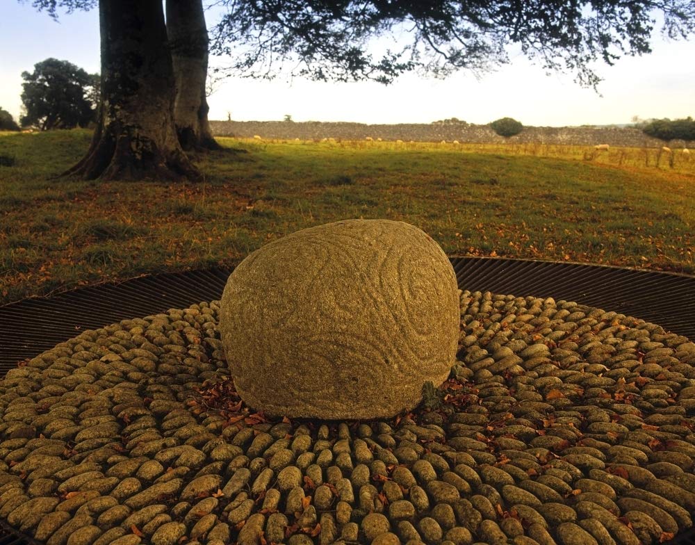 Boulder decorado en estilo celta Latena, 300 Bc, Co Roscommon, Irlanda de la colección de imágenes irlandesa/fotos de diseño (32 x 24)
