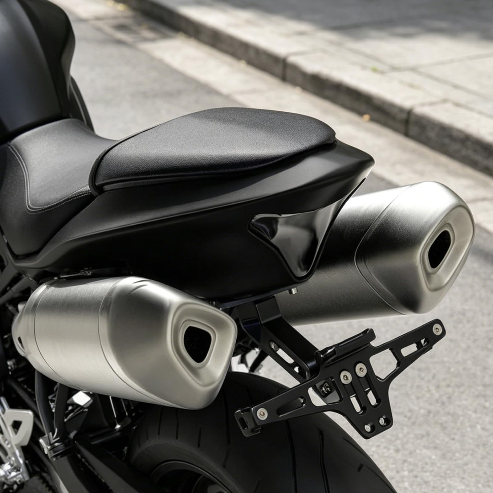 Support de Plaque Moto Réglable, Moto Support de Plaque d'Immatriculation avec Lumière sous Licence, Cadre de Plaque d'immatriculation pour Modèles Universels