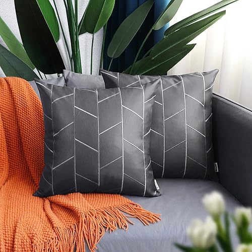 Miniatura 88 de BRAWARM Fundas de almohada de piel sintética de 18 x 18 pulgadas, fundas de almohada de cuero negro, paquete de 2, almohadas decorativas de cuero