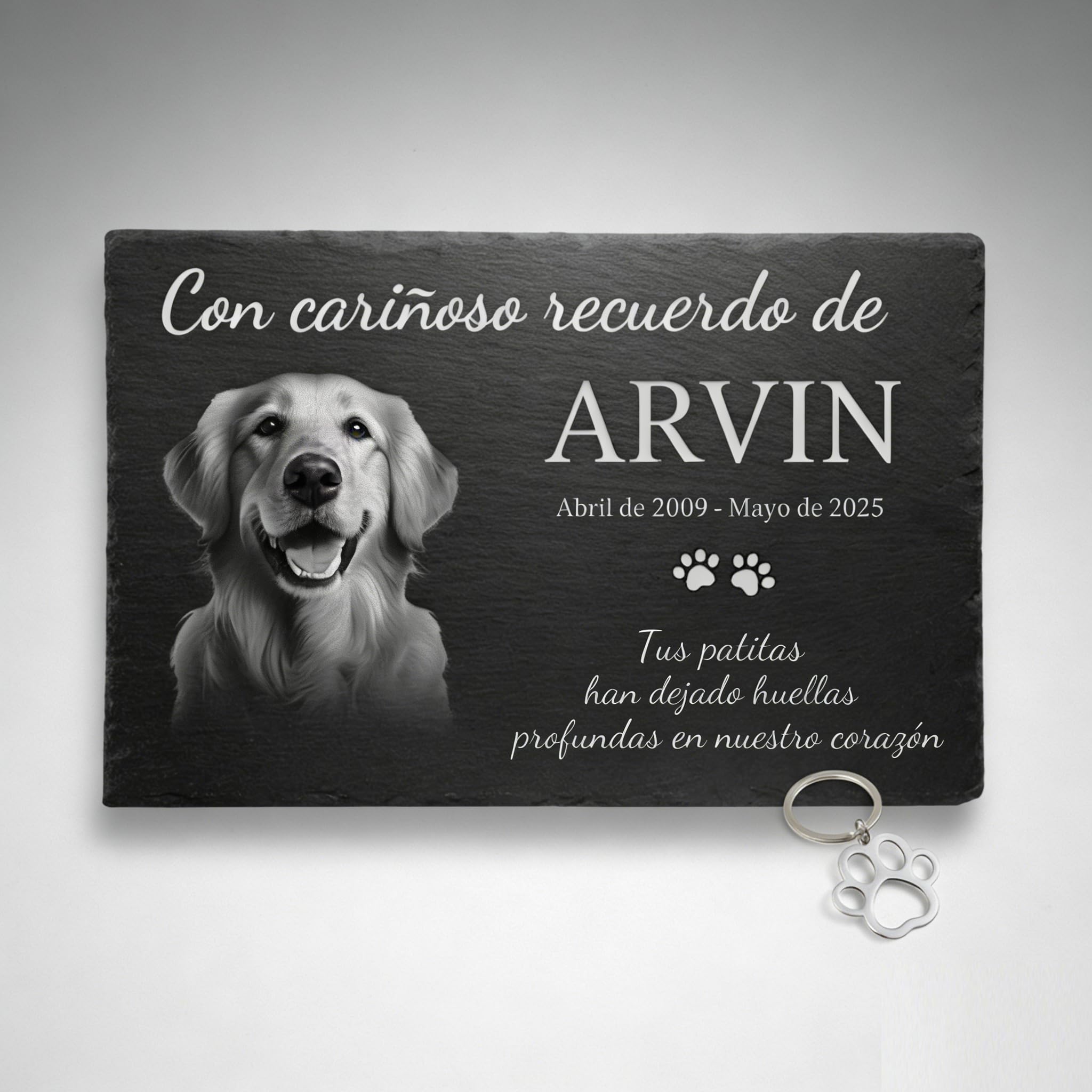 Placa Conmemorativa Personalizada para Mascotas en Pizarra Natural – Memorial para Perro o Gato con Foto y Texto Grabado – Apta para Exterior – 30x15 / 30x20 / 40x30 cm