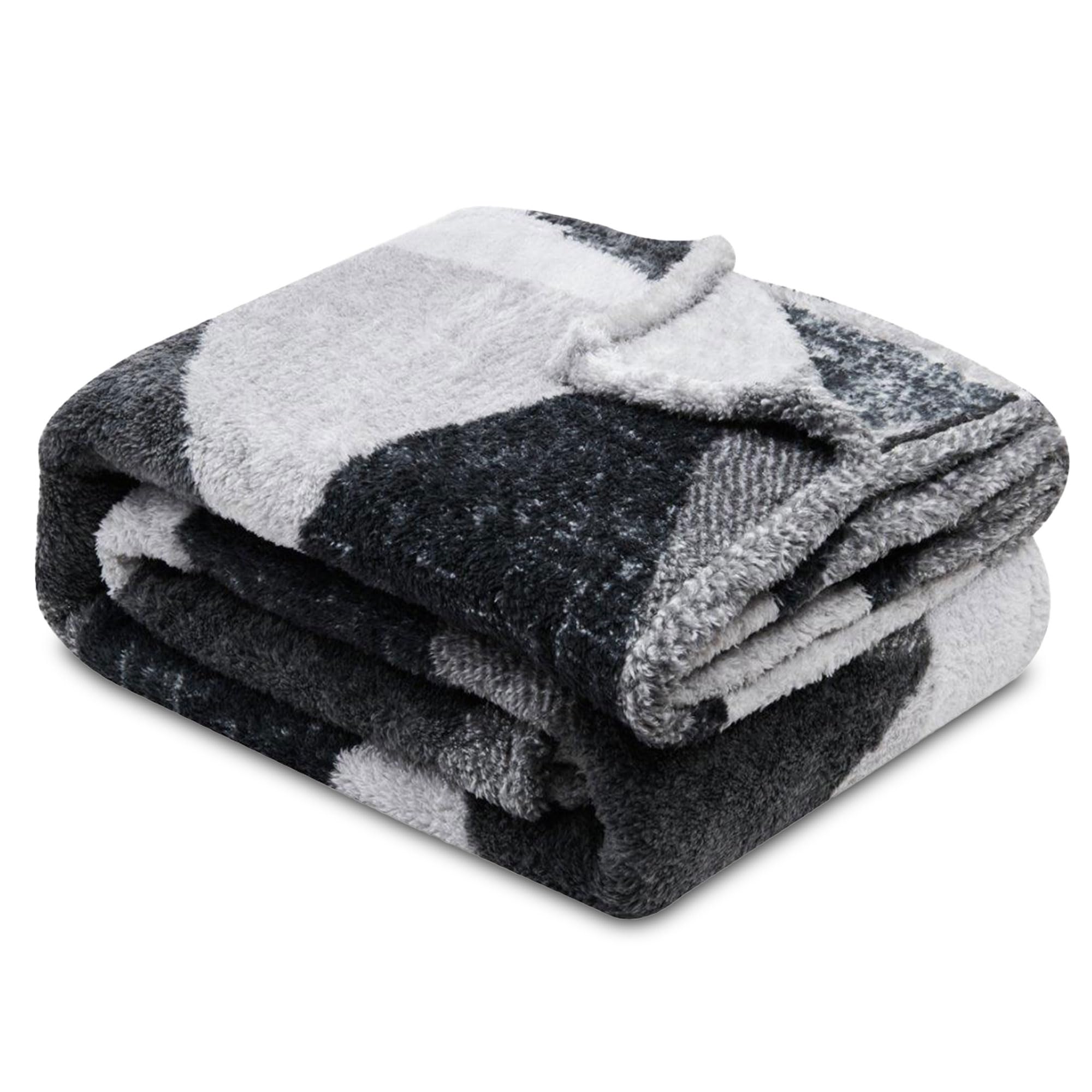 VELVETIO Teddy Fleece Geometric Throw 200 x 240cm, Cuddly & Fluffy Lightweight Sofa Bed Blanket, Extra Large Thermal Warm Triangle Shapes Throws, Charcoal/Grey