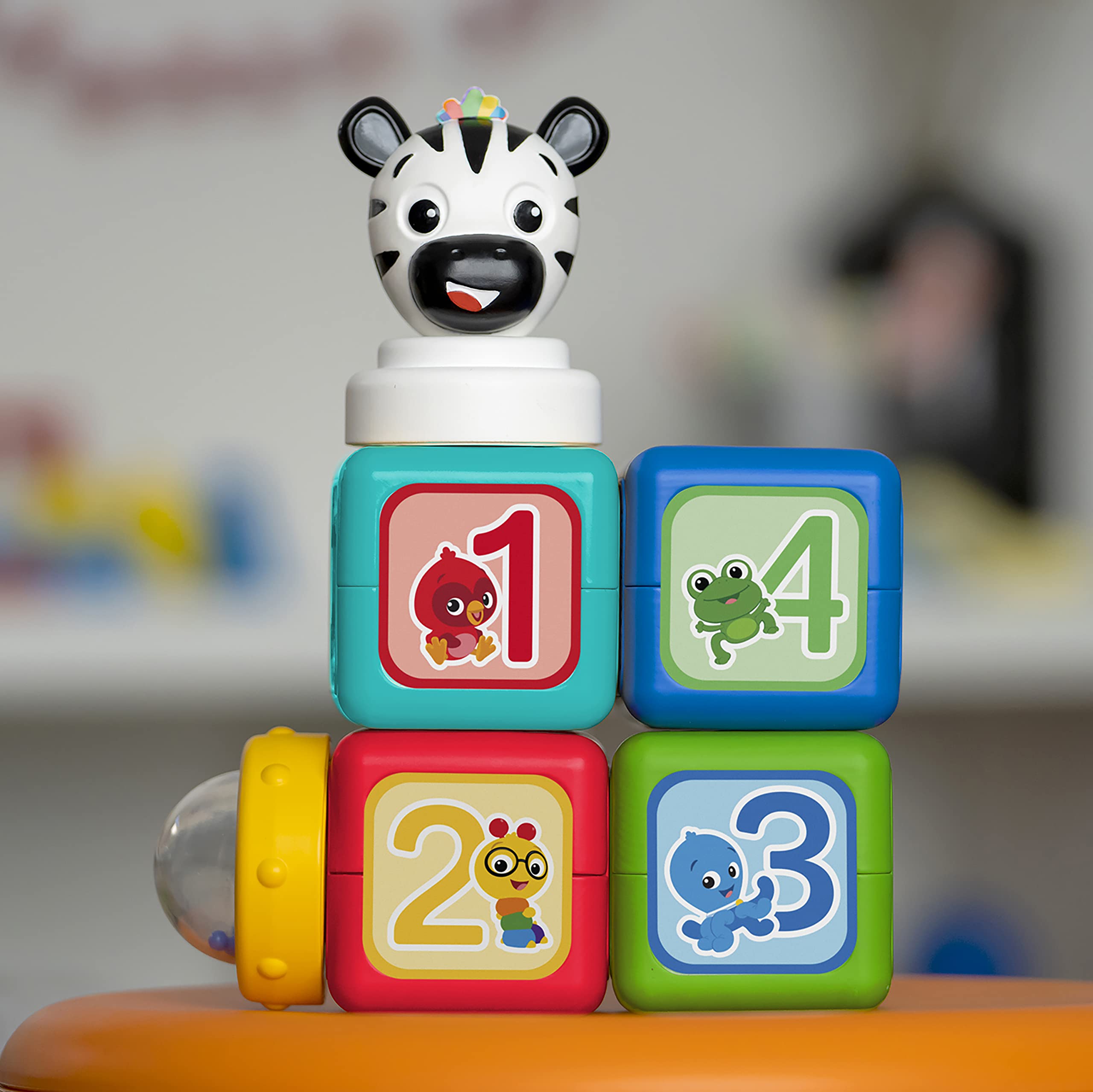 Baby Einstein Connectables Add & Stack Montessori magnetyczne bloki aktywności, w wieku od 6 miesięcy (6 sztuk), wielokolorowe, 16657