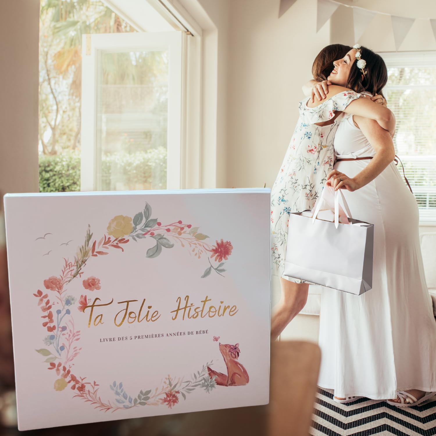 Livre de naissance bébé - Album de 150 Pages pour coller vos Photos et Ecrire tous les souvenirs des 5 premières années - Cadeau de naissance fille ou garçon idéal - Journal de future maman