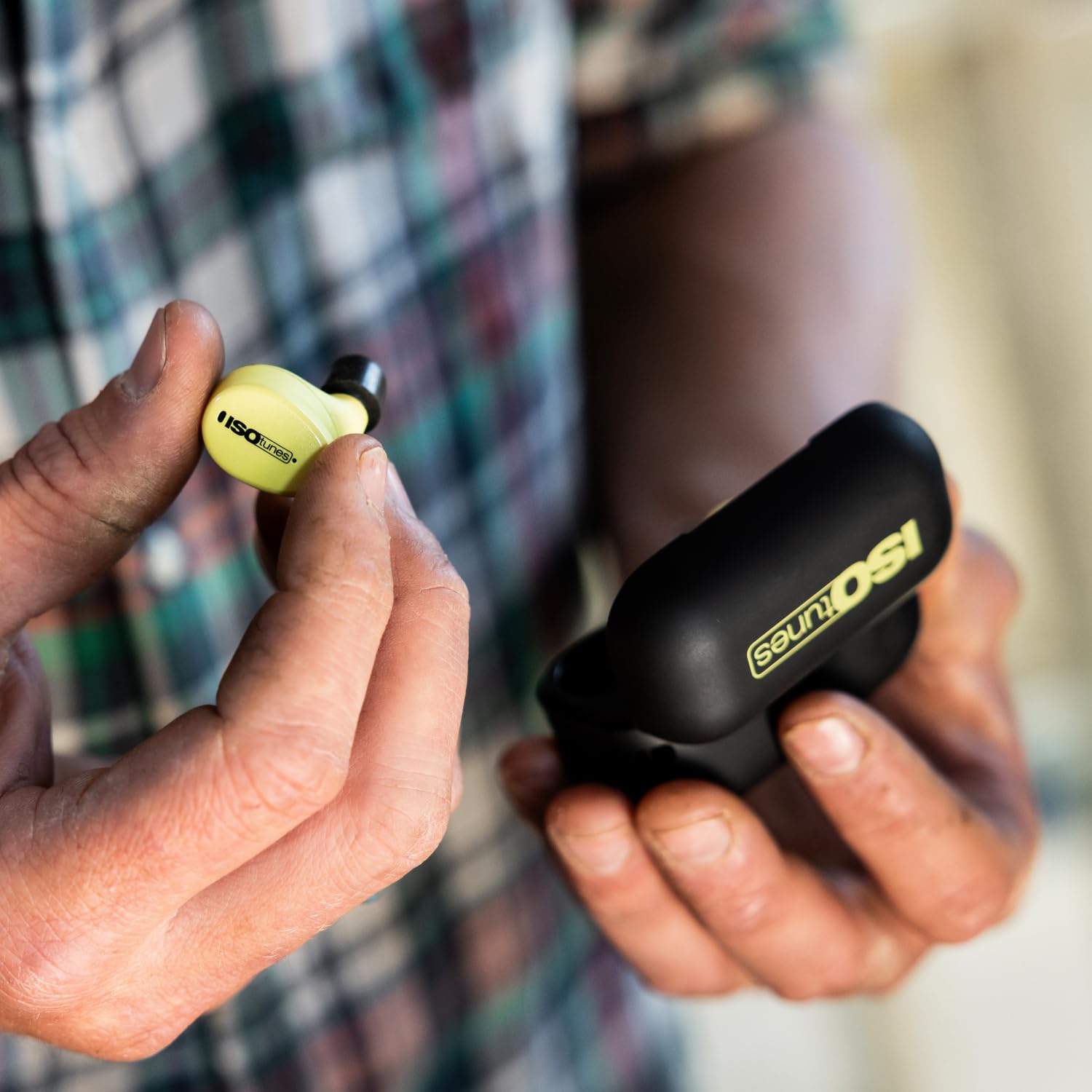 ISOtunes Free Aware Gehörschutz: EN352-zertifizierte True Wireless Bluetooth-Ohrhörer mit Audio-Passthrough-Technologie